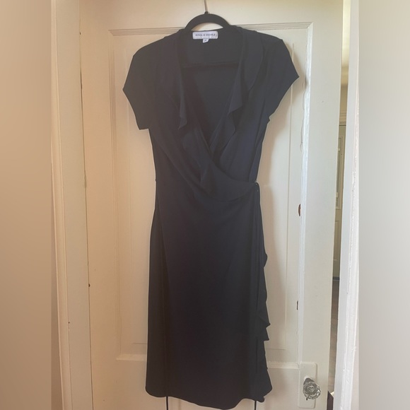 Emma and Michele wrap dress, great for nursing - Picture 1 of 4